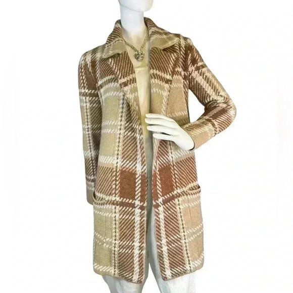 Absolutely Famous - Picture 1 of 16